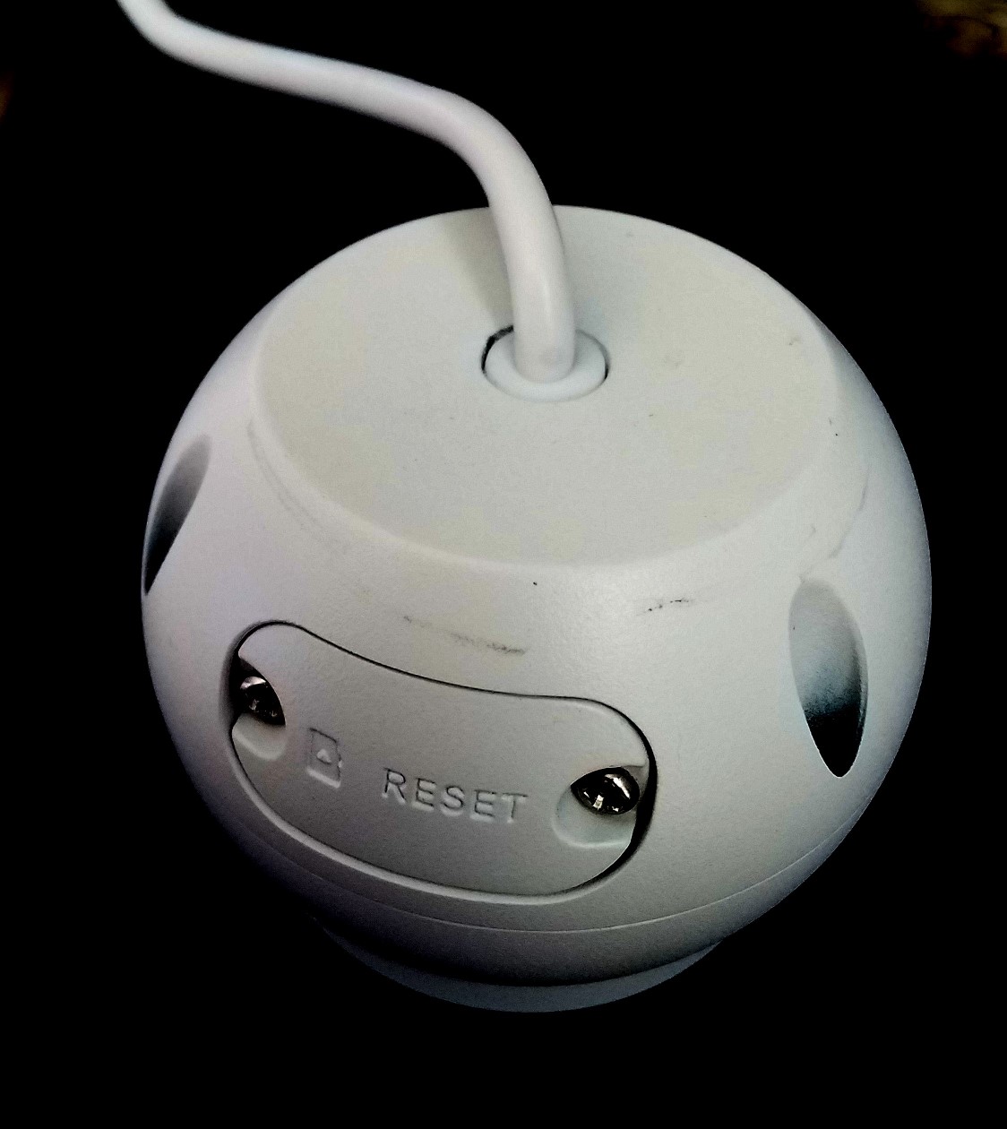 IP8M-T2599E-reset.jpg